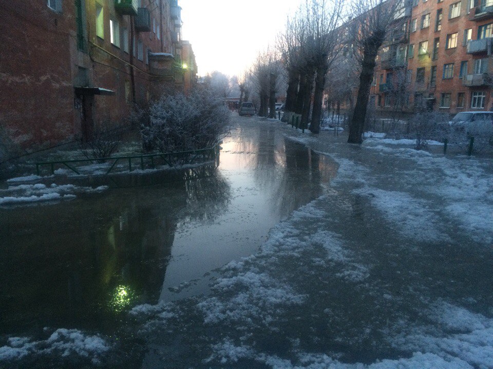 Затопленная улица Омск. Омск под водой
