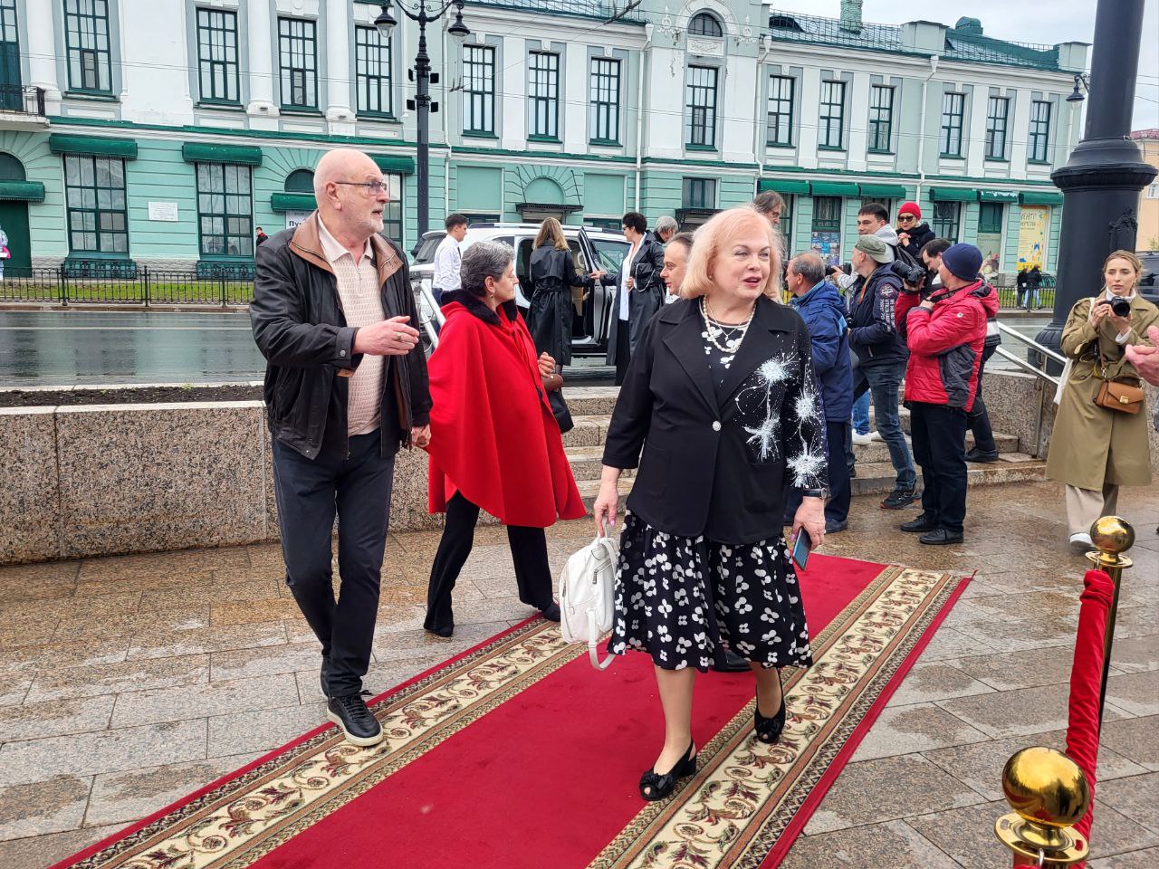 Денис Хуснияров поставит в “Театре на Васильевском” “Мертвые души Гоголя”