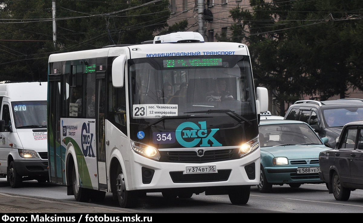 Омский автобус, который ходил только по будням, будет работать и в выходные  | Общество