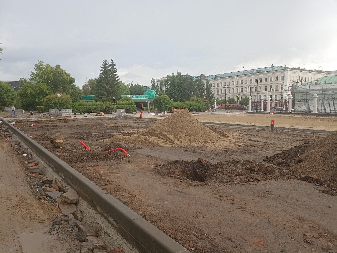 Благоустройство «Городского сада» в Омске завершат к августу | Общество