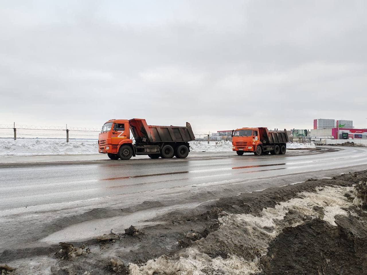 В Омске продолжают бороться с подтоплением | Общество