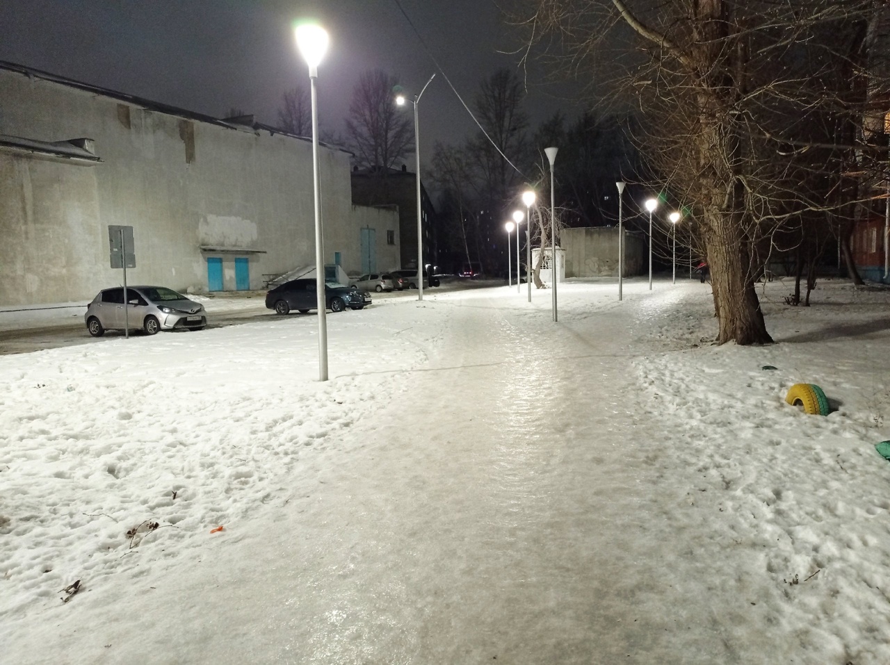 Омск превратился в каток: мэр советует горожанам быть аккуратнее | Общество