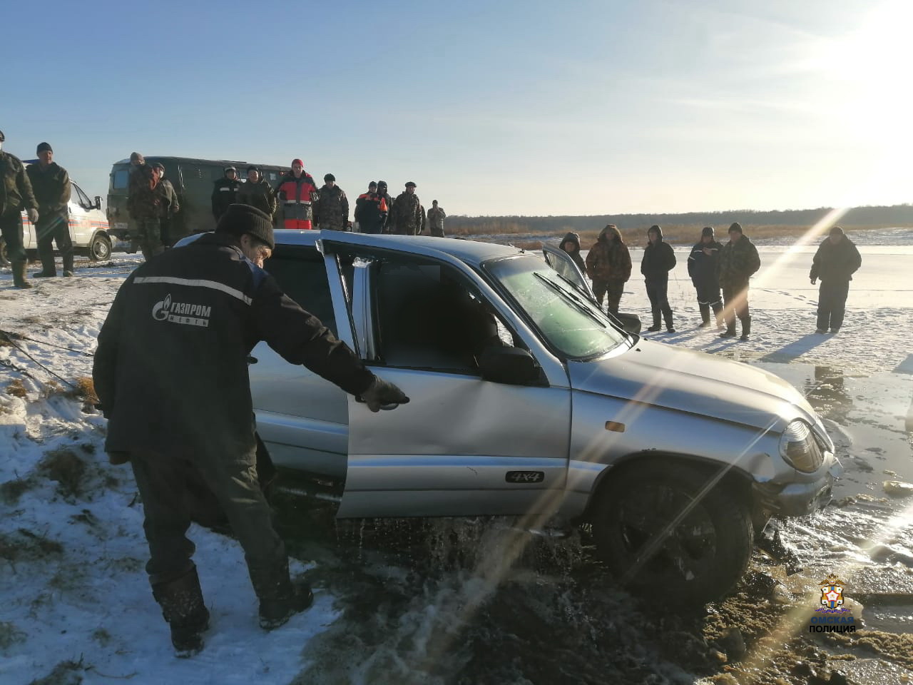 В Омской области лед не выдержал автомобиля: водитель утонул | Омск-информ