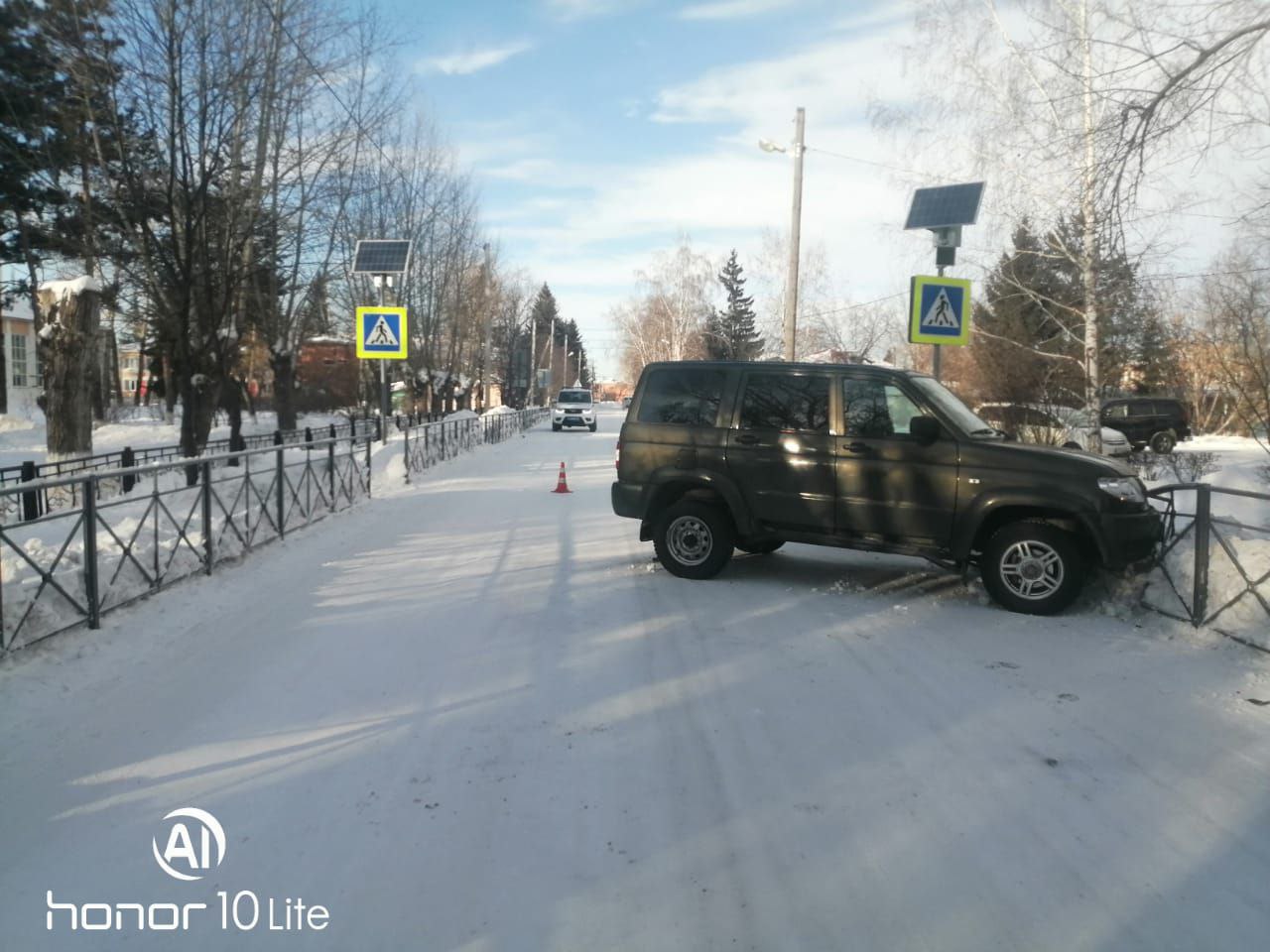 В Омской области пенсионер на УАЗе сбил девочку | Происшествия