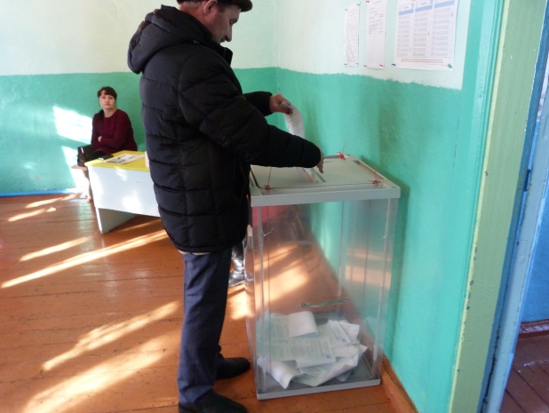 Выборы президента в деревне. Лотерея Омская область на выборы. Итоги голосования в омской области